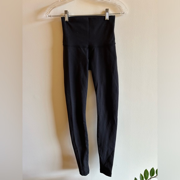Lululemon Wunder Under- Black Size 2, 28” - Picture 5 of 5